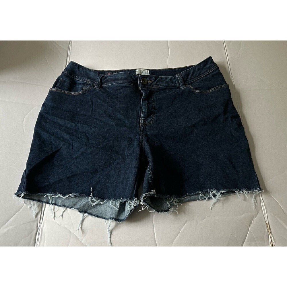 Women’s cut- off Shorts 16W Raw/Frayed Hem